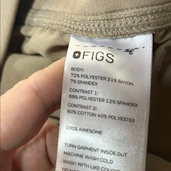 Figs Women's LARGE Khaki Tan Scrub Set - Picture 10 of 10